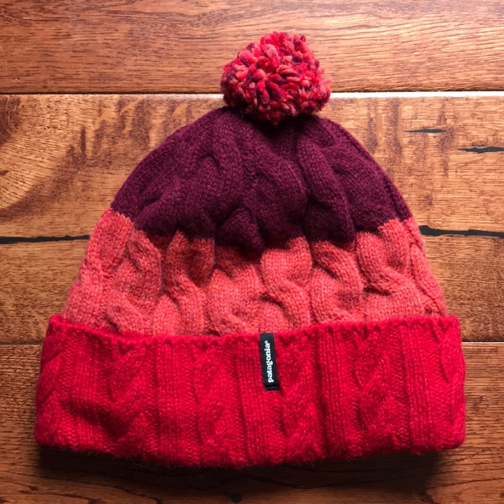 Patagonia Pom beanie, NWOT! Women’s-one size